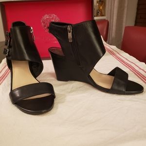 Vince Camuto black wedge sandal